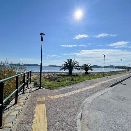 Coastline Apartment Néa Péramos Dış mekan fotoğraf